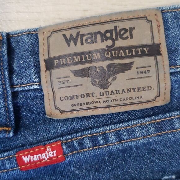 NWT Wrangler Regular Fit Straight Leg Premium Quality Men's Jeans Sz 36" x 30" - Picture 12 of 12